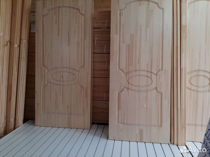 Двери из массива безсучковые