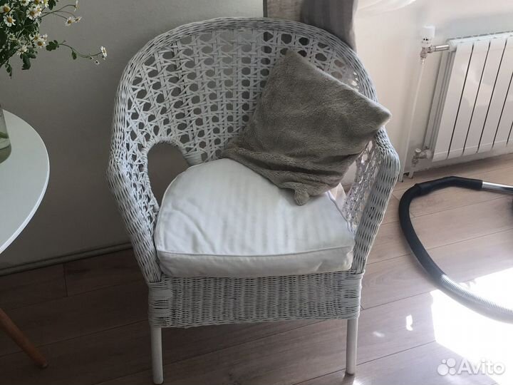плетеное кресло икеа в интерьере