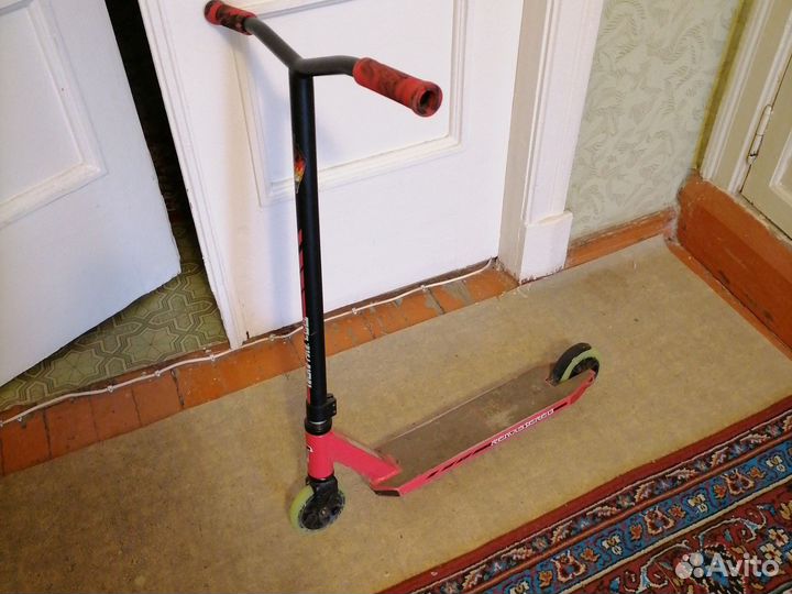 Самокат трюковой подростковый