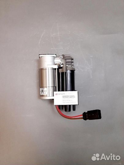 Компрессор BMW X6 F16 новая