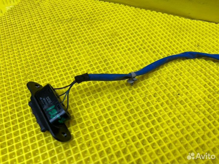 Концевик двери задний правый Hyundai Grand