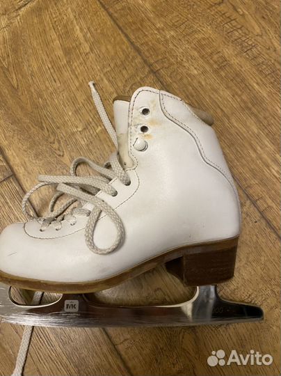 Коньки для фигурного катания