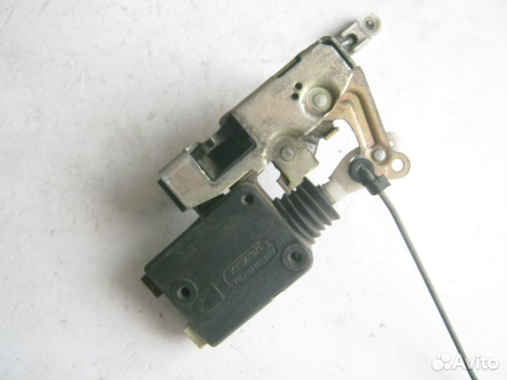 Замок двери передний левый Peugeot 106 3 двери