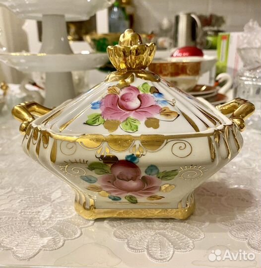 Гжель Конфетница. Салатники. Сахарница и др посуда