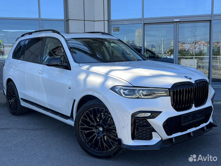 BMW X7 3.0 AT, 2022, 15 000 км