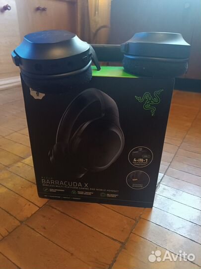 Беспроводная гарнитура Razer Barracuda X