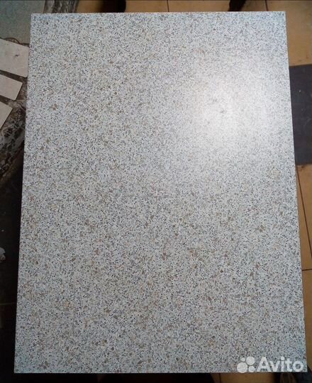 Стол журнальный