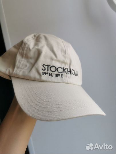 Кепка H&M с надписью Stockholm