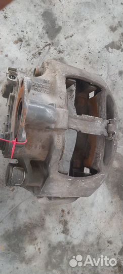 Суппорт тормозной передний RH/задний LH DAF XF105