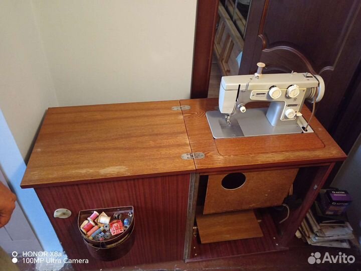 Швейная машина Подольск 142