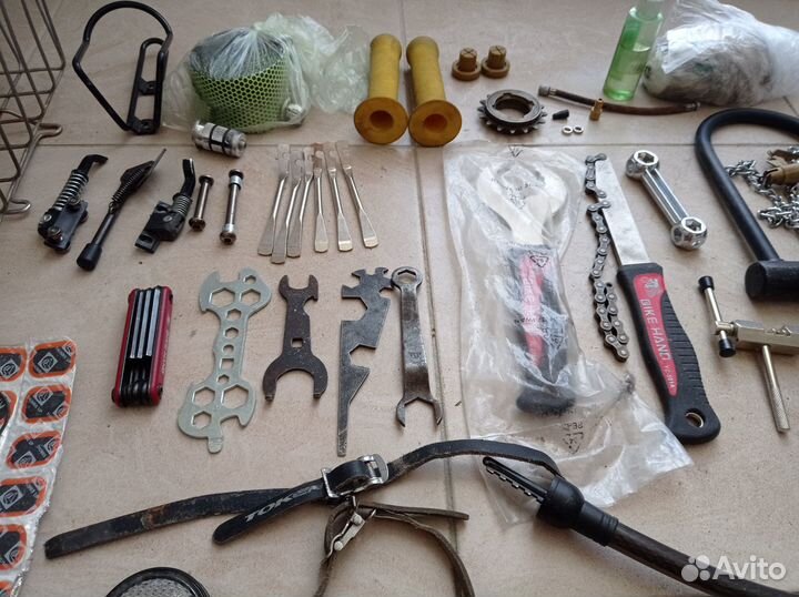 Велозапчасти и велоинструменты разные