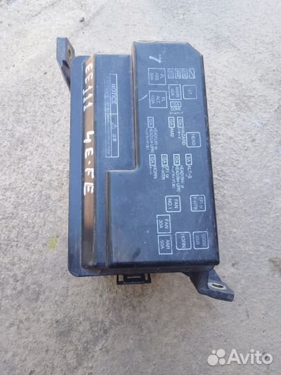 Блок предохранителей Toyota Corolla ee111