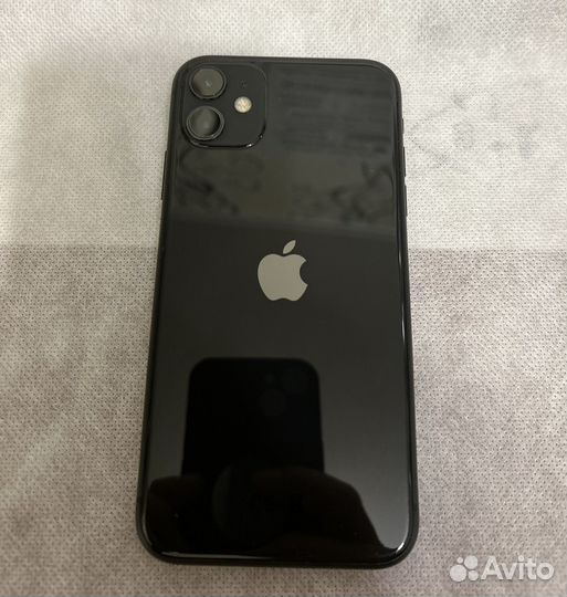 iPhone 11, 64 ГБ