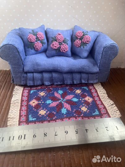 Диван миниатюра