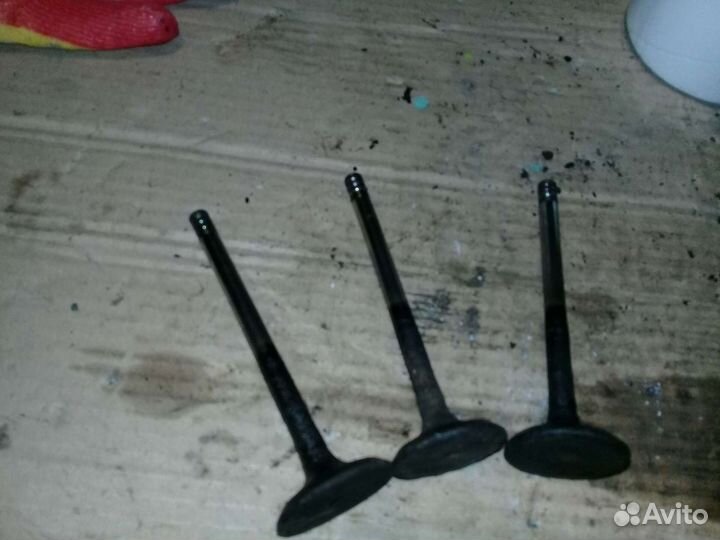 Клапан впускной 2.3 Volkswagen Passat B5