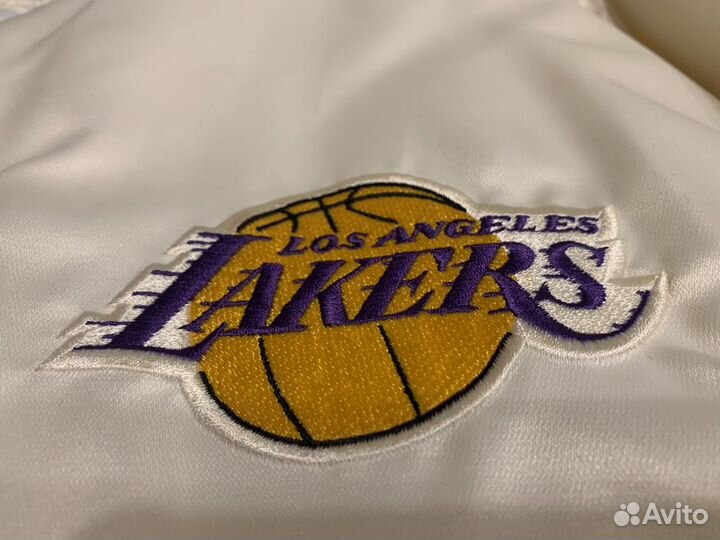 Пуховик мужчкой Nike Lakers