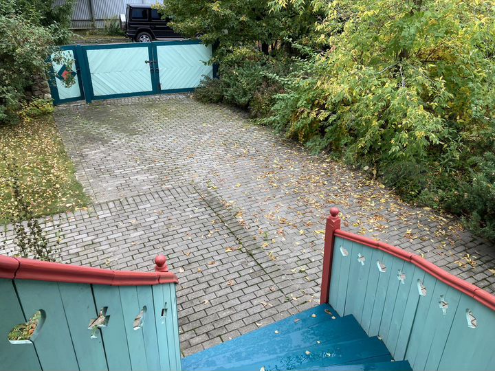 Коттедж 570 м² на участке 15 сот.