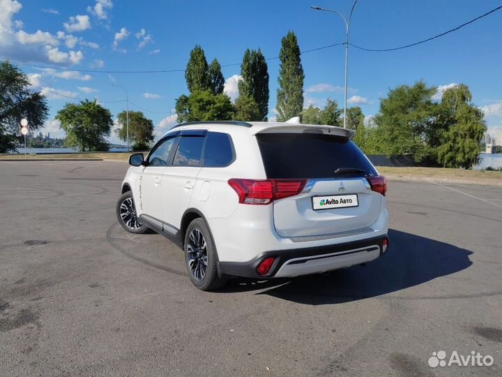 Mitsubishi Outlander 2.0 CVT, 2022, 40 000 км