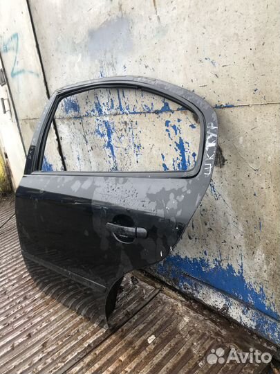 Дверь задняя левая Skoda Octavia Tour