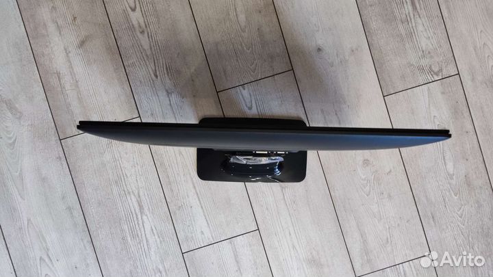 ЖК монитор 21.5