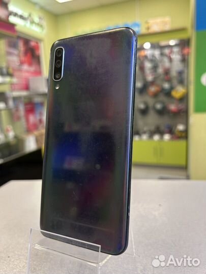 Samsung Galaxy A50, 4/64 ГБ