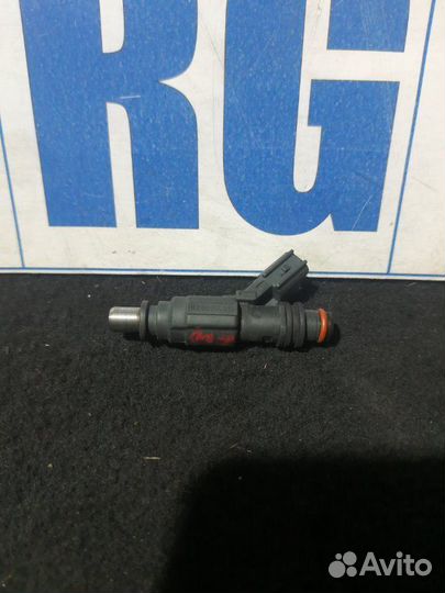 Форсунка топливная Toyota Corolla 120 купе 4zzfe