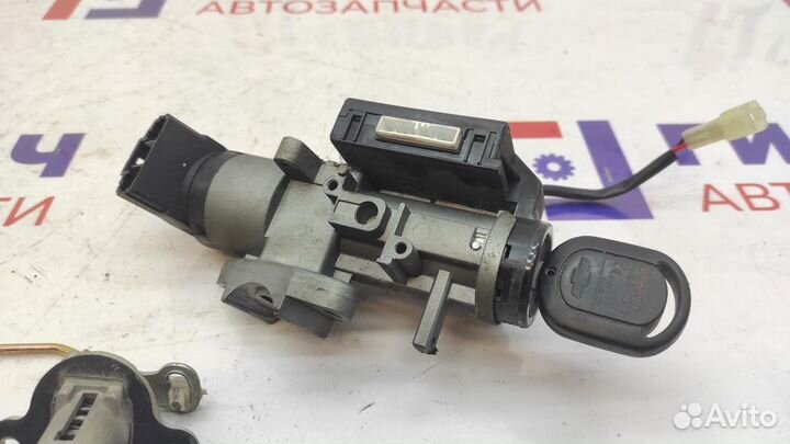 Замок зажигания Chevrolet Lacetti 96261298