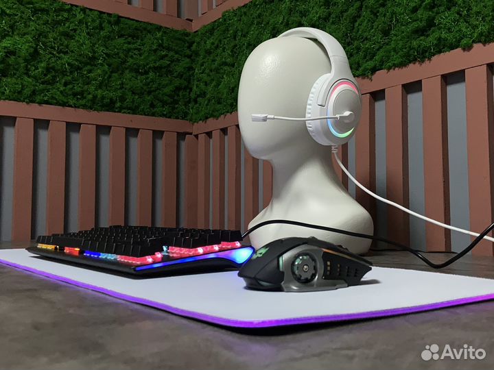 Игровой набор. Монитор/Клавиатура/Мышь/Наушники