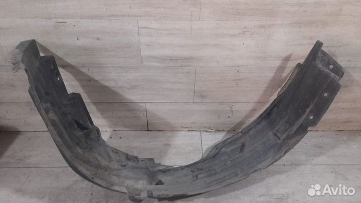 Подкрылок передний правый Mitsubishi Outlander 3 С