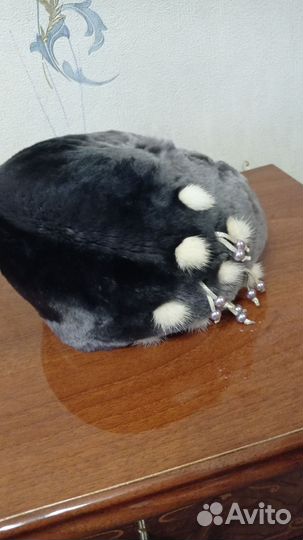 Берет женский зимний