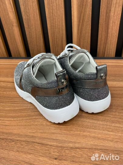 Слипоны женские