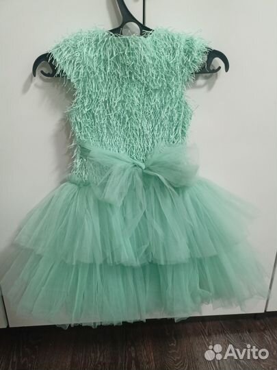 Платье праздничное