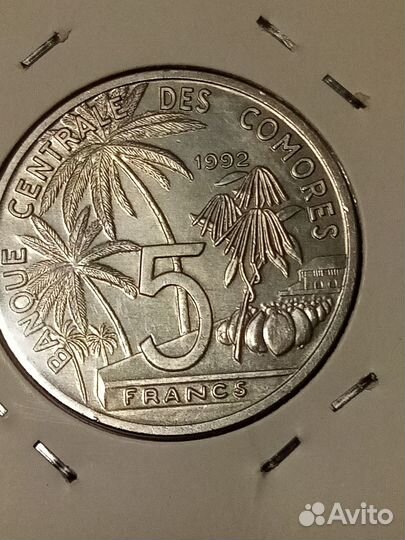 Каморские острова 5 франков 1992г