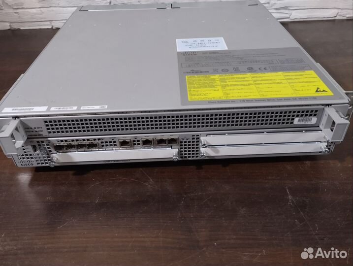 Маршрутизатор cisco ASR1002