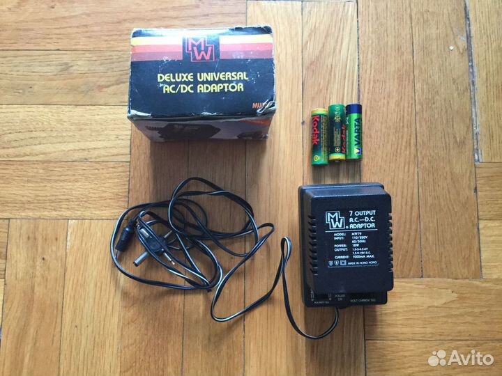 Универсальное зарядное устройство