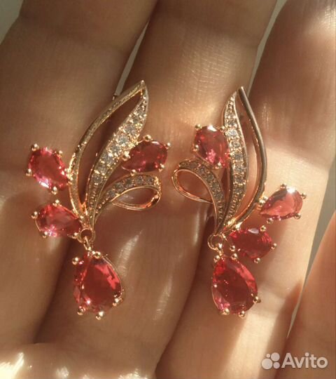 Новые серьги