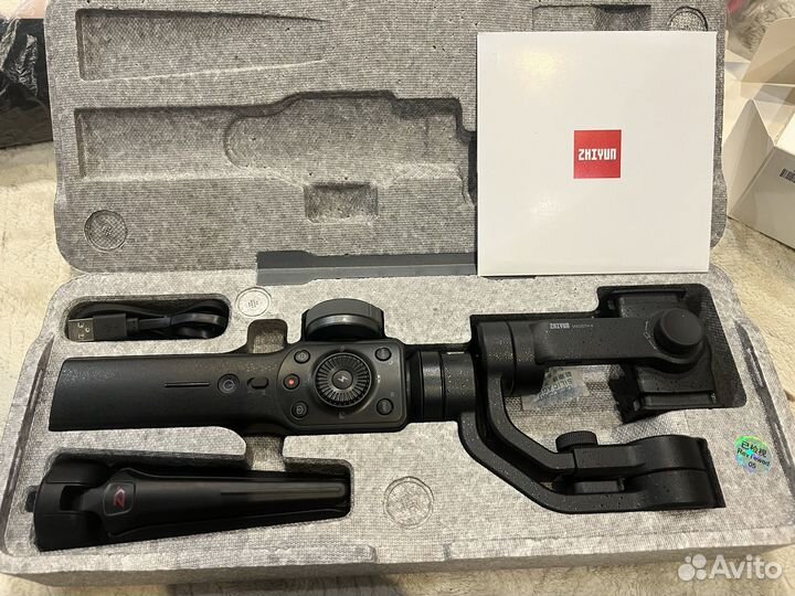 Стабилизатор Zhiyun Smooth 4