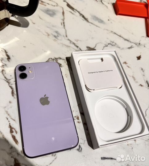 iPhone 11, 64 ГБ