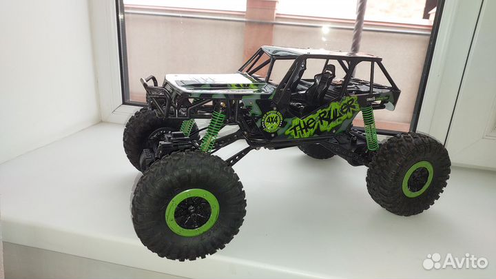 Машина на радиоуправлении внедорожник