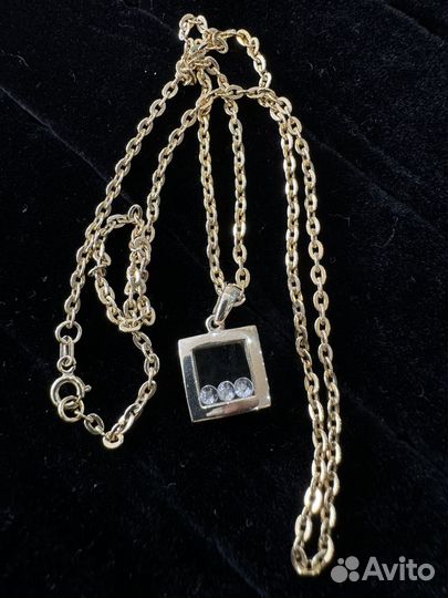 Золотой кулон Chopard