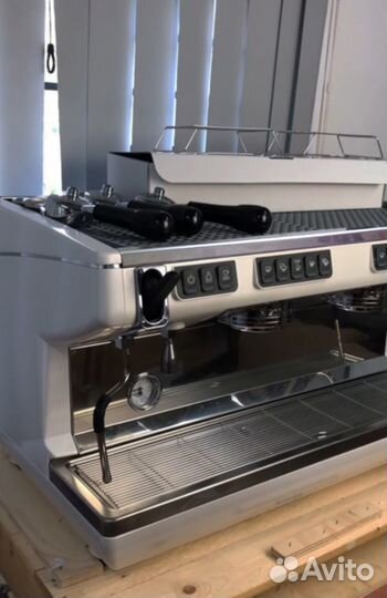 Кофемашина Nuova Simonelli Appia life