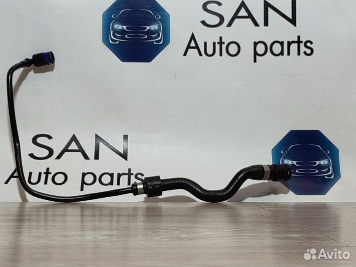 Шланг системы охлаждения Bmw 5 F10 N63B44 2011