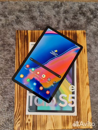 Планшет Samsung Tab S5e Lte