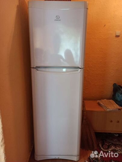 Холодильник Индезит