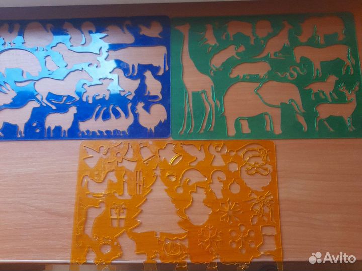 Папки для тетрадей,альбомы,краски,карандаши и др