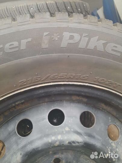 Hankook Winter I'Pike RS2 W429 215/65 R16