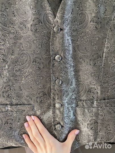 Жилетка мужская новая