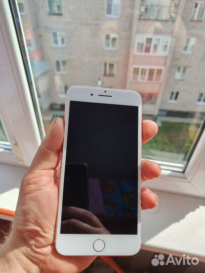 Телефон iPhone 7 plus