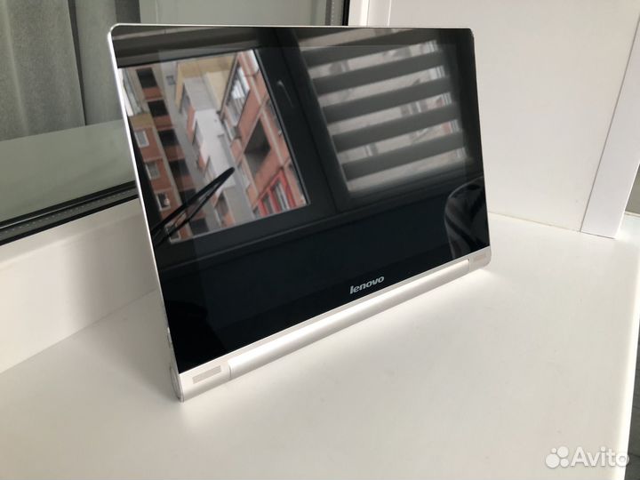 Планшет Lenovo Yoga Tablet 10 B8000-Н