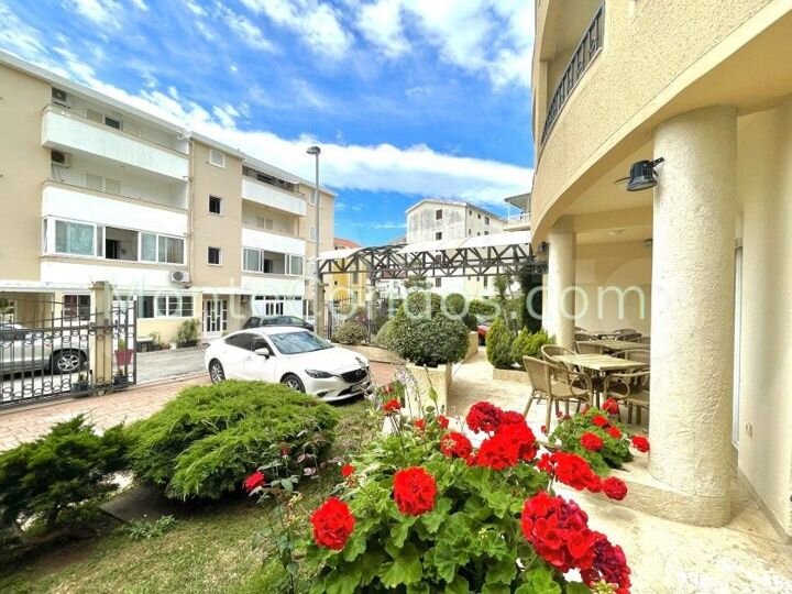 Гостиница 1300 м² (Черногория)
